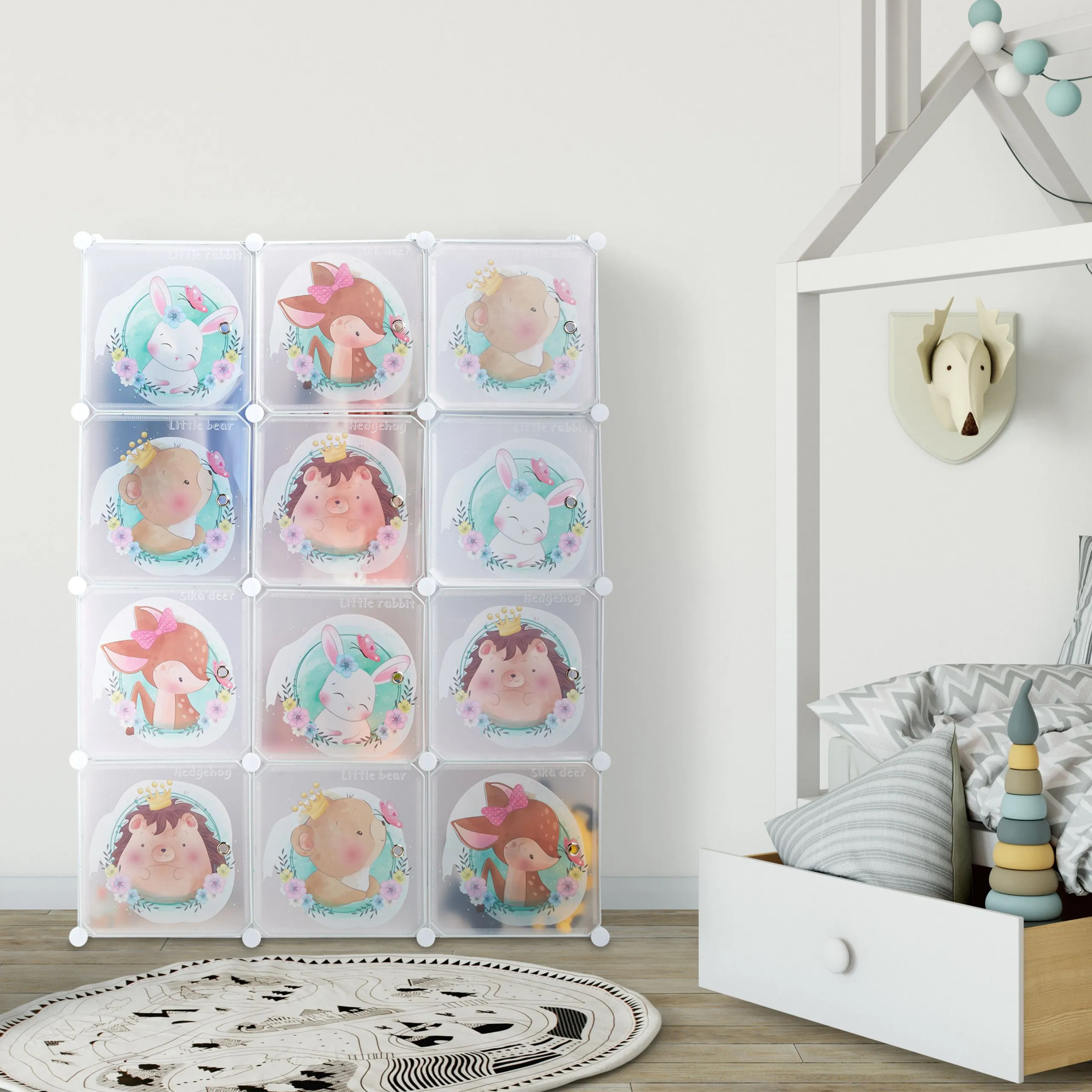 Kinderkast met kledingroedes